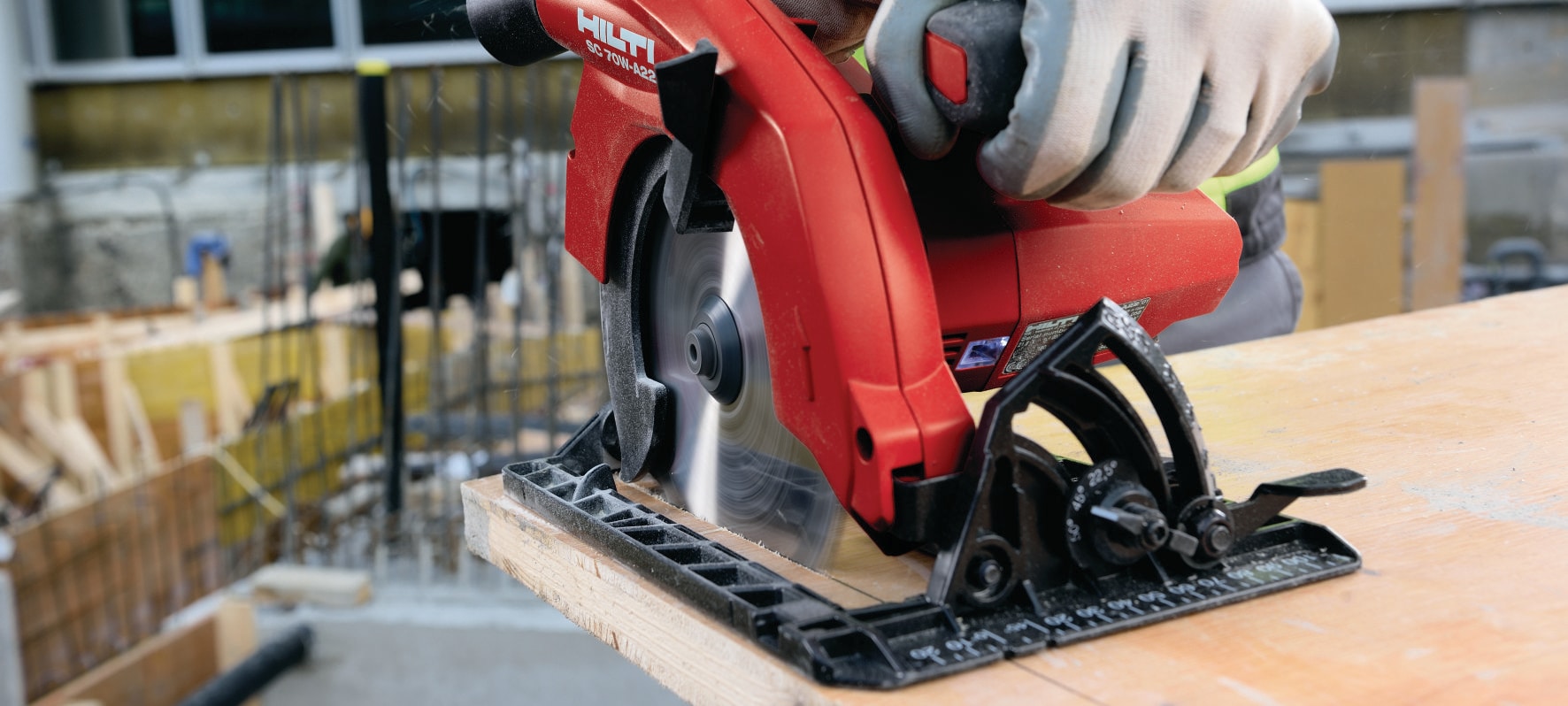 SC 70W-A22 充電式サーキュラーソー - 充電式丸ノコ - Hilti Japan